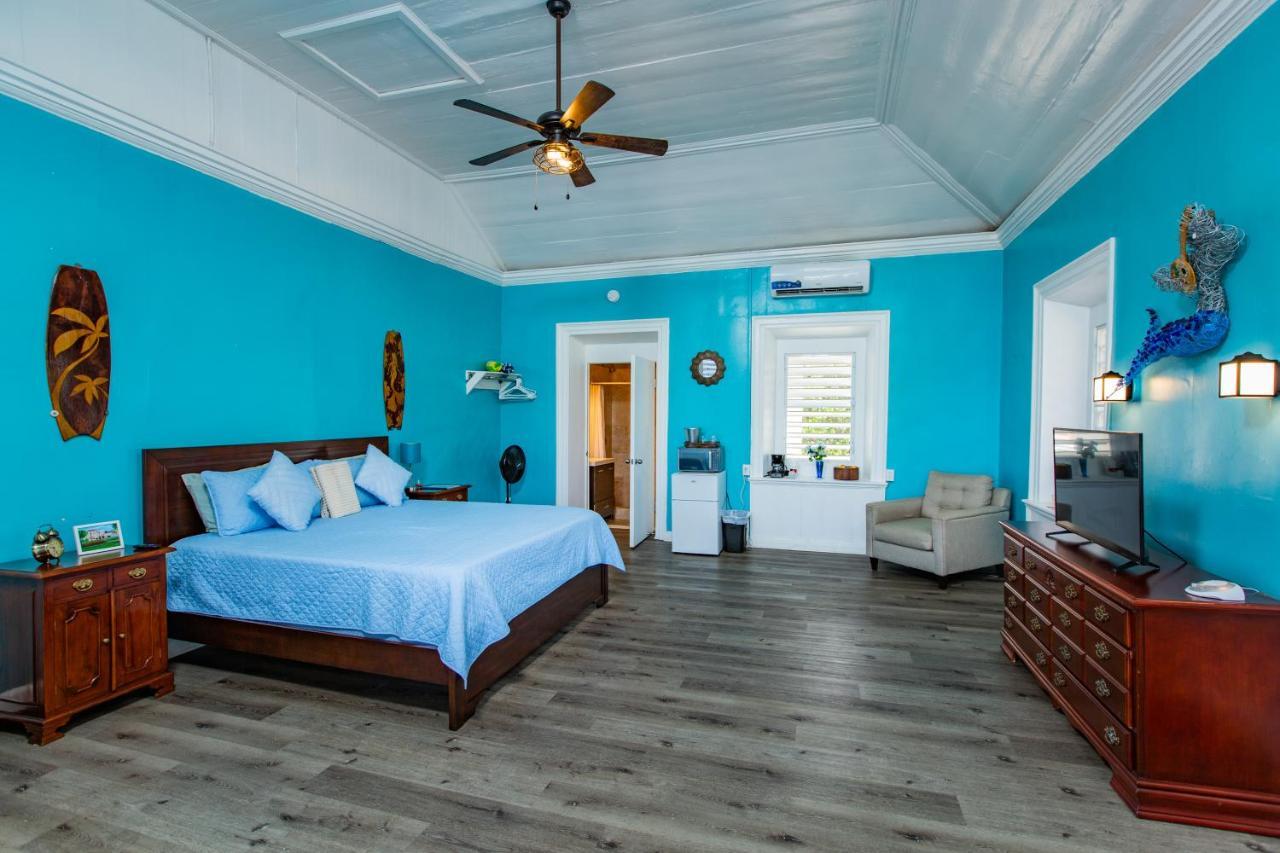 Victoria House Hotel Frederiksted Buitenkant foto